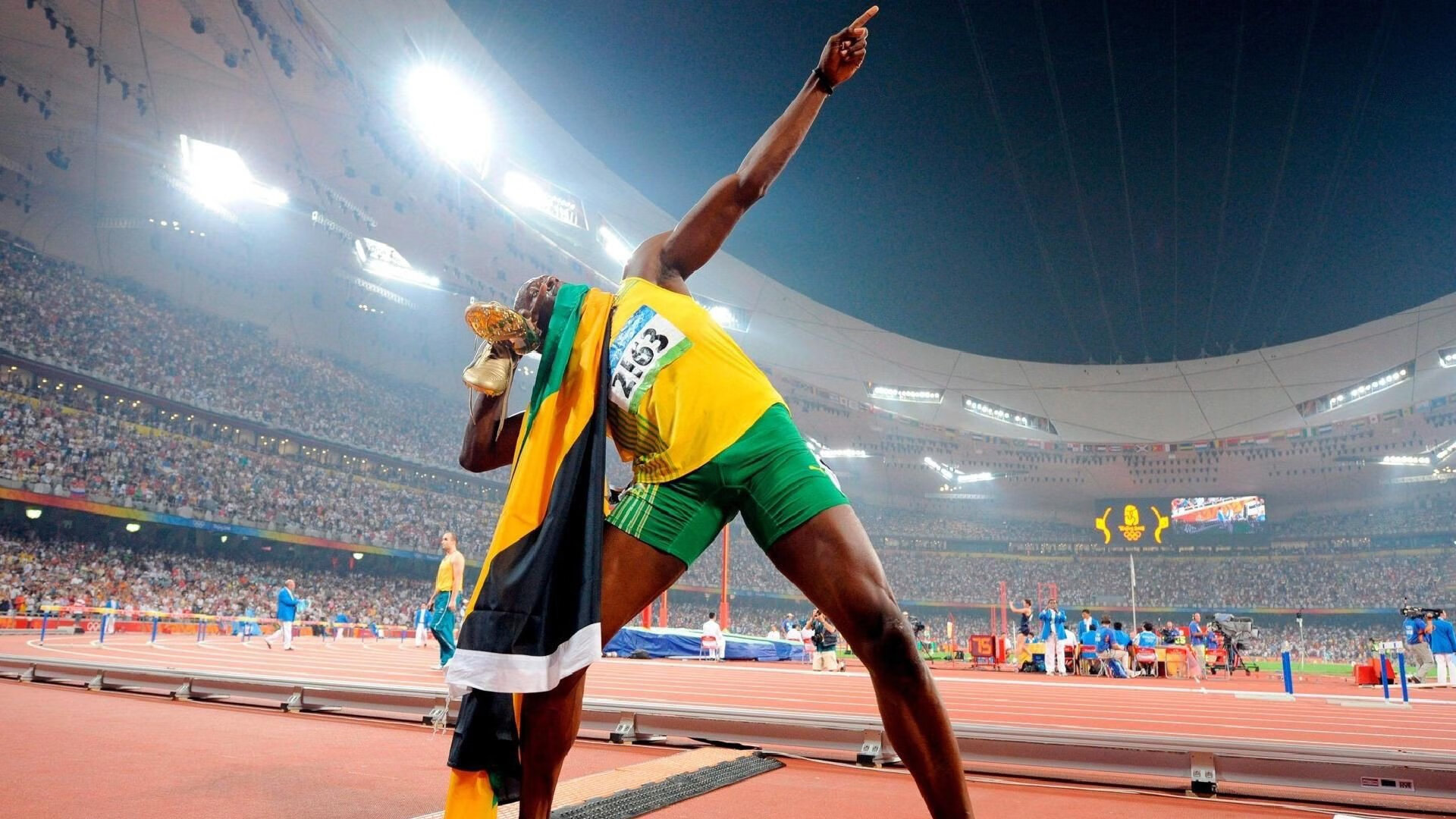 中国女足夺冠喜获世界瞩目 球迷狂欢庆祝胜利，中国女足是否夺冠